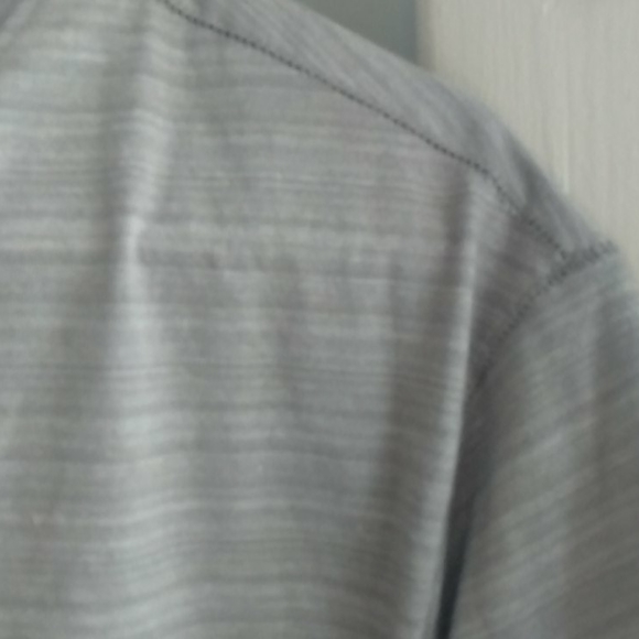 Marc Anthony V neck shirt - Picture 3 of 3